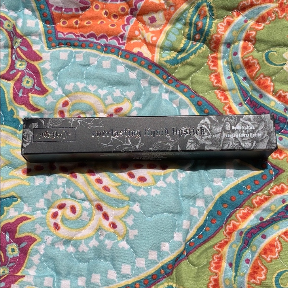 Kay Von D liquid lipstick BNIB